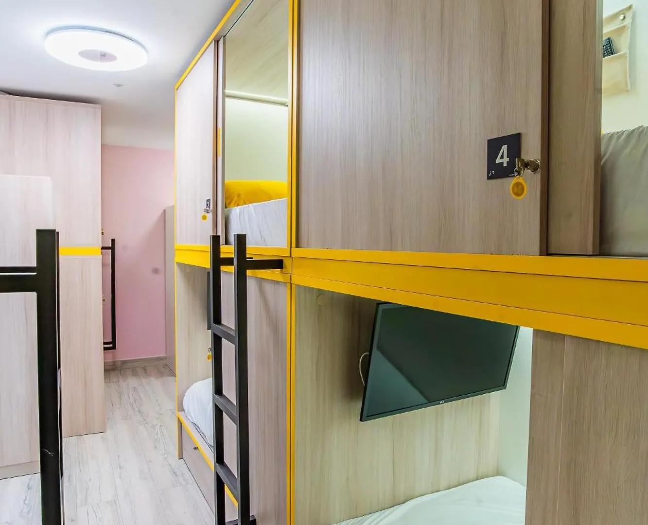 Aptc Etxea Vitoria-Gasteiz Hostel